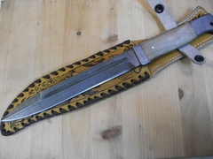 Нож штурмовик,из дамасской стали.png